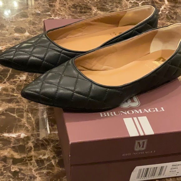 BRUNO MAGLI FLATS IN SIZE 39 - Picture 5 of 7